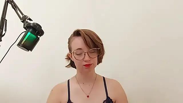 Elise_Nyx on StripChat