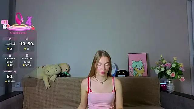 ElizaPurrr on StripChat