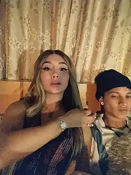 Ella_rr on StripChat