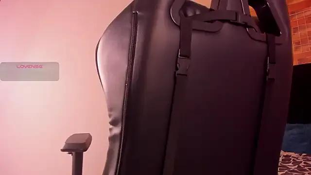 Emily_brown04 on StripChat