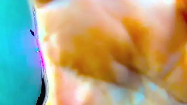 EmmaEllison on StripChat