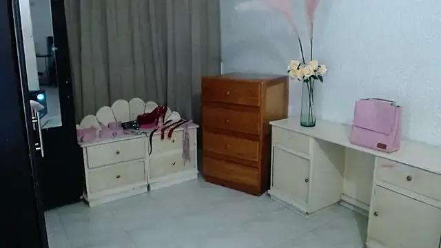 EngelCristaly on StripChat