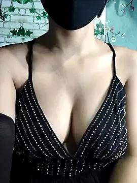 EngravedCecropia on StripChat