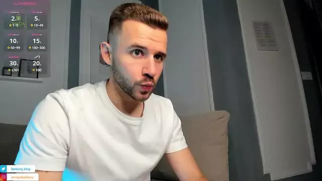 EnriqueBarberry on StripChat