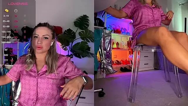 Erika_Kirman on StripChat