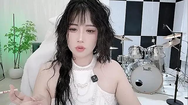 Evangelin-e on StripChat