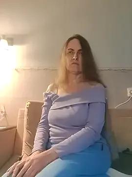 Evelina_cute on StripChat