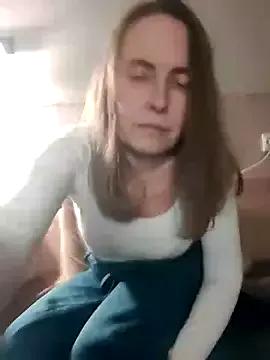 Evelina_cute on StripChat