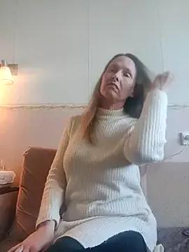 Evelina_cute on StripChat