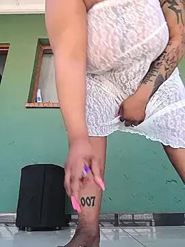 ExclusiveLeexx on StripChat