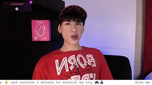 Ezra_Storm on StripChat