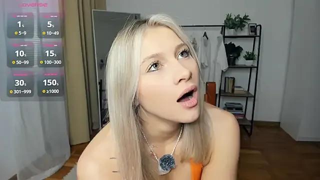 FaaBinaa on StripChat