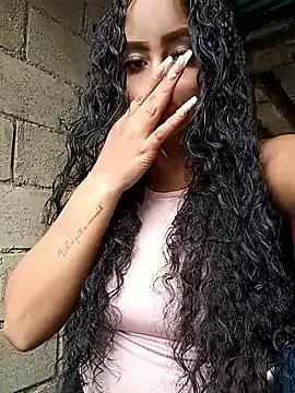 Fernanda30 on StripChat