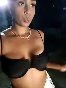 Fernanda30 on StripChat