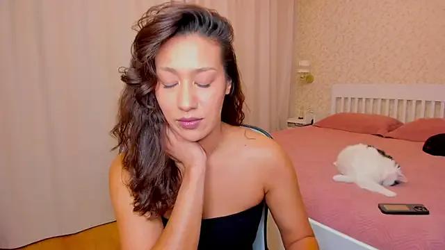 FieryHeart on StripChat