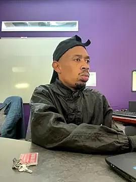 fitsexyman on StripChat