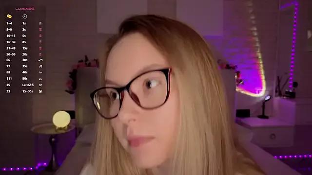 FlowersLover on StripChat