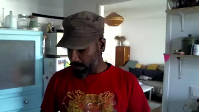 frenchblackc31 on StripChat