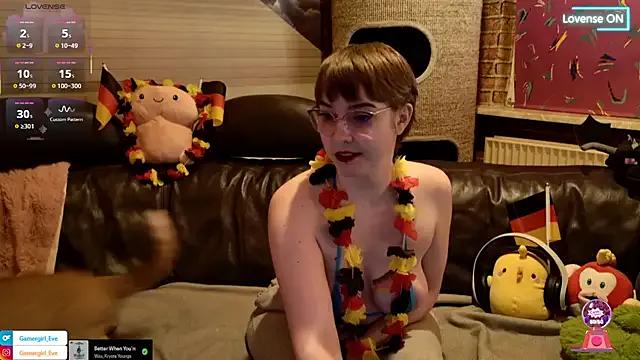 GamerGirl_Eve on StripChat