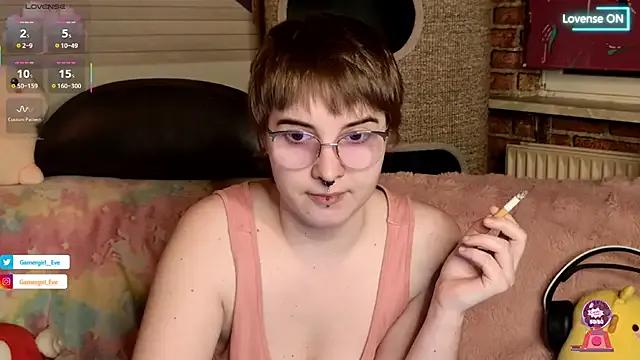 GamerGirl_Eve on StripChat