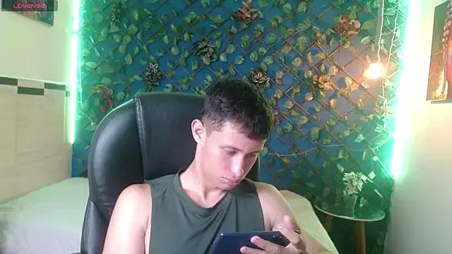 Garuo_18 — PUBLIC CUM SHOW