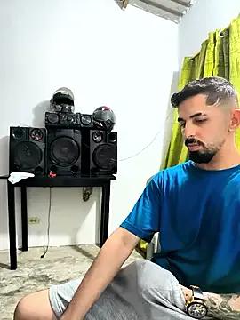 giannis090 on StripChat