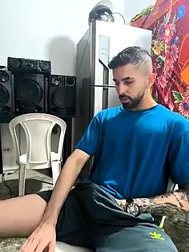 giannis090 on StripChat