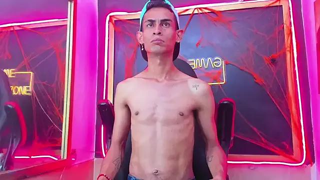 Golldens_Dreamss on StripChat