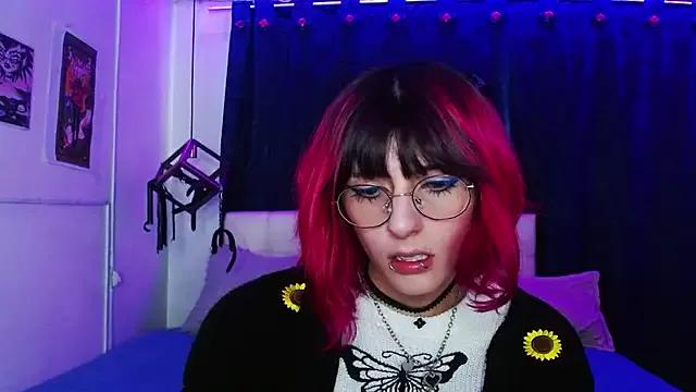 goth_minerva on StripChat