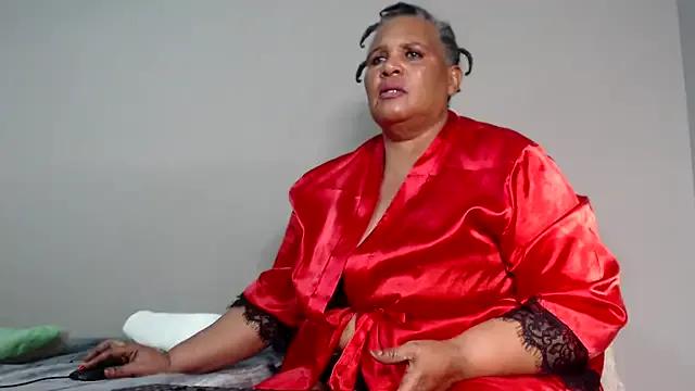 GrandBustyMelon on StripChat