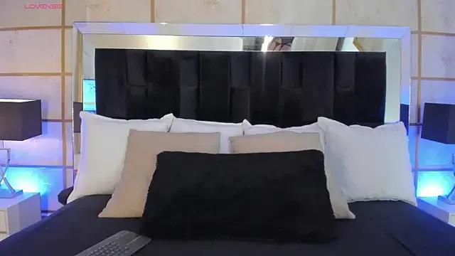 GretaVelvet on StripChat