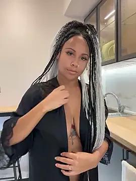 HaileyDiana on StripChat