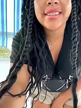 HaileyDiana on StripChat