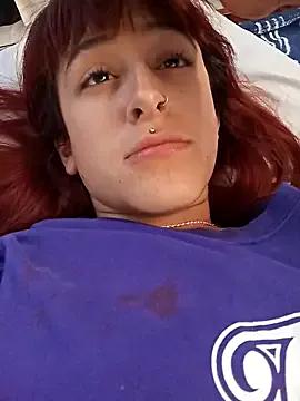 HairyKitty__ on StripChat