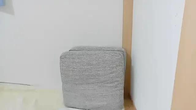 Hana-ta on StripChat