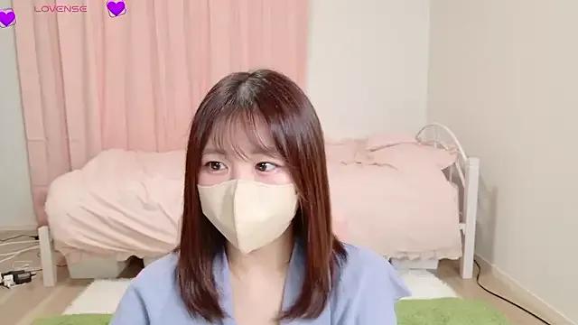 Haru_chiii on StripChat