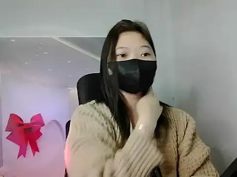 hilyti12 on StripChat