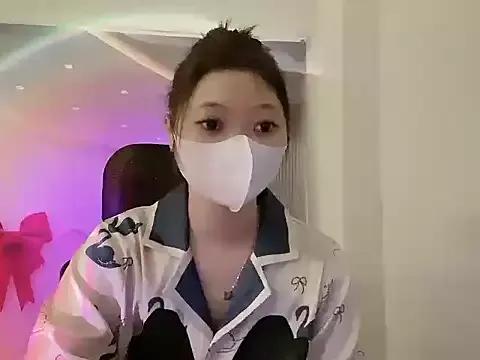 hilyti12 on StripChat