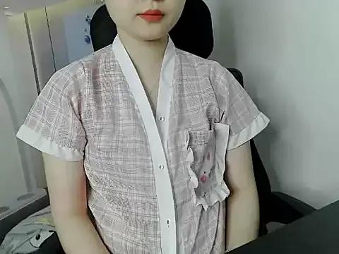 hilyti12 on StripChat