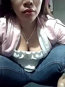 hinakaka on StripChat