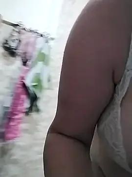 Holly-69 on StripChat