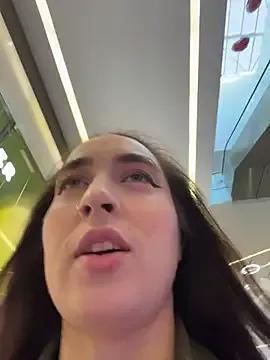 Holly_Play on StripChat