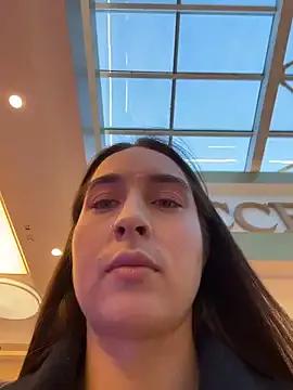 Holly_Play on StripChat