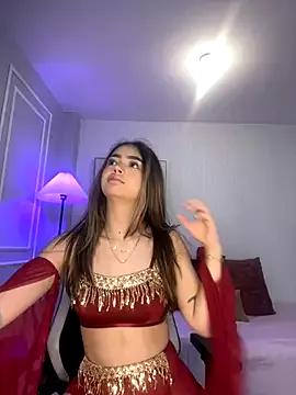 HoneyMollyX on StripChat