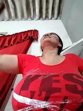 Horny-Mommy-Dirty on StripChat