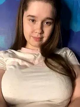 HornyGirlH on StripChat