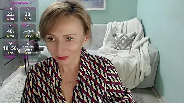 HornyMilf_777 on StripChat