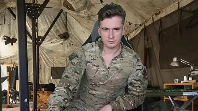 hornystripman97 on StripChat