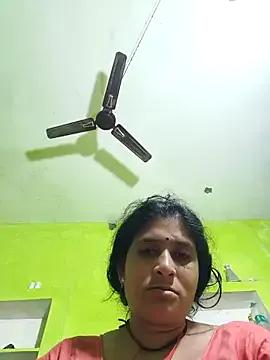 Hot-bhavi5 on StripChat