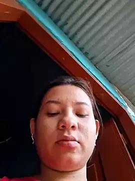 hot-mom22 on StripChat